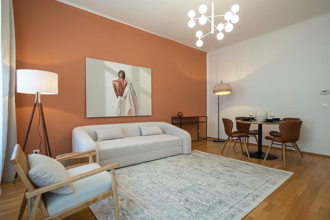 Bright 3-Room Apartment With A King-Size Bed فيينا المظهر الخارجي الصورة